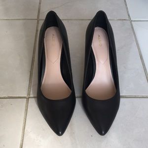 Aldo black leather 3 inch heels size 9